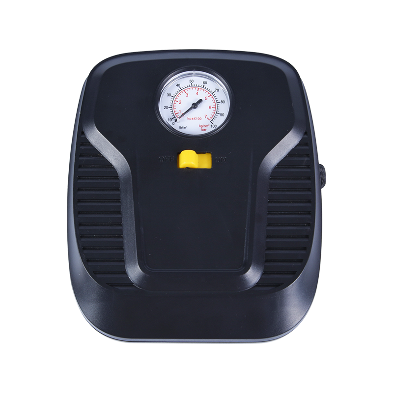 HC626 Vehicle Air Pump kan bruges til oppustning af biler, basketballs, cykler